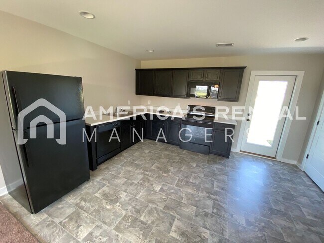 Foto del edificio - Home for Rent in Talladega, AL!!! COMING SOON!