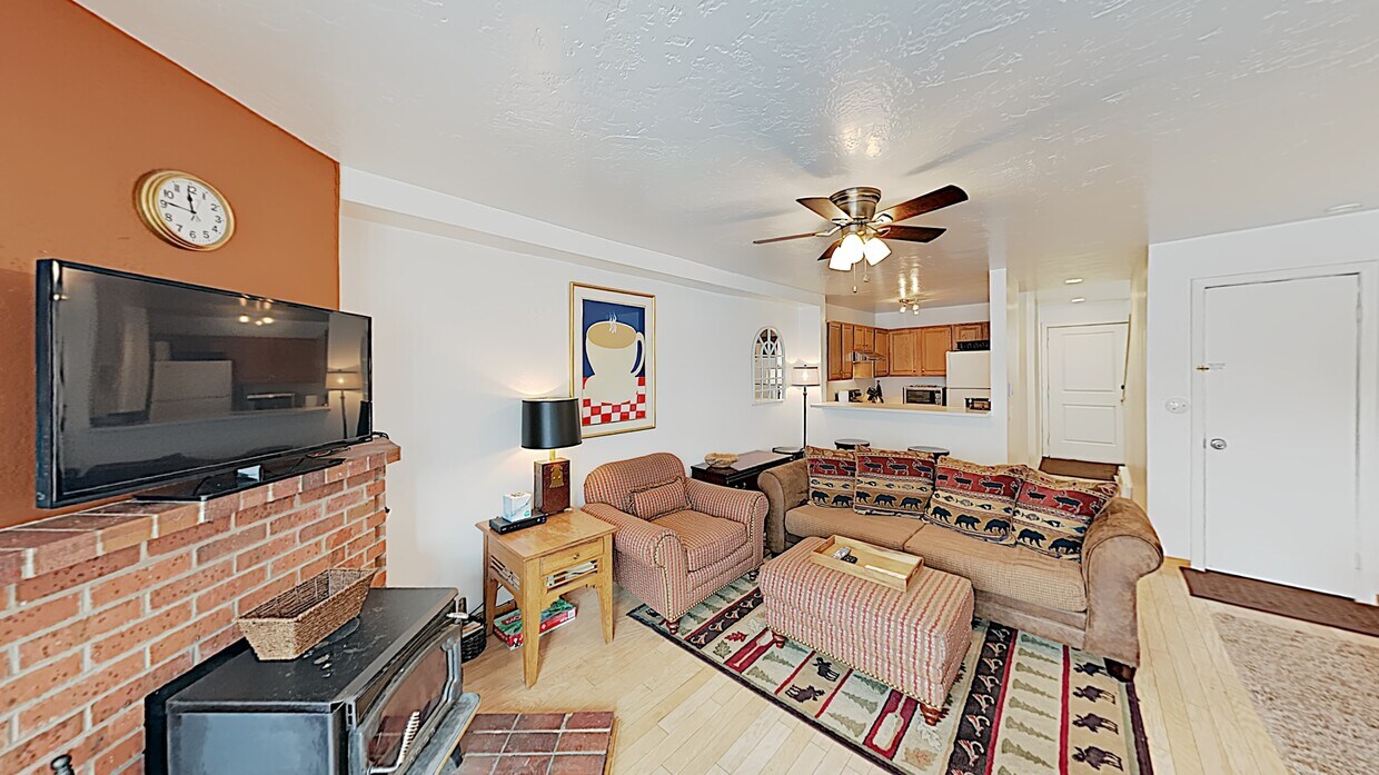 2600 S Oak Hurst Ct, Glenwood Springs, CO 81601 Townhome Rentals in