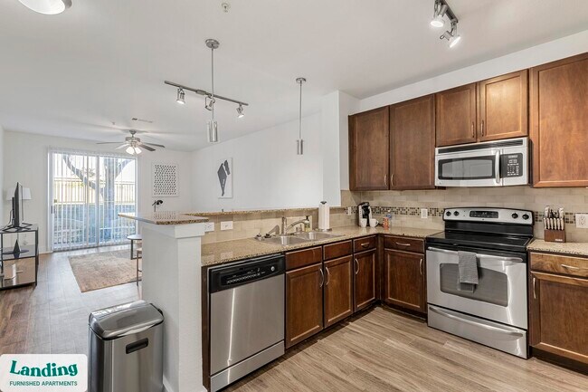 Foto del edificio - 7373 Valley View Ln