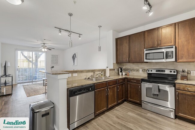 Building Photo - 7373 Valley View Ln