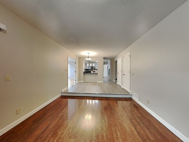 Foto del edificio - 8525 Ivywood Ave S