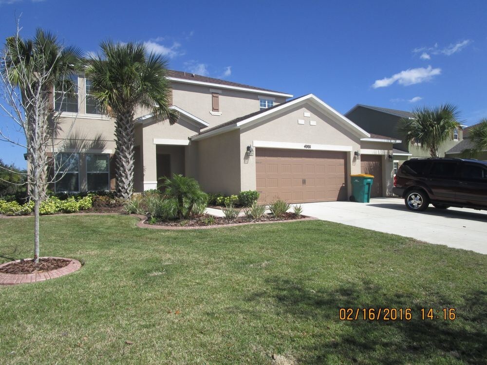 Primary Photo - 4/2 Pool Home Ready NOW in Bella Pointe