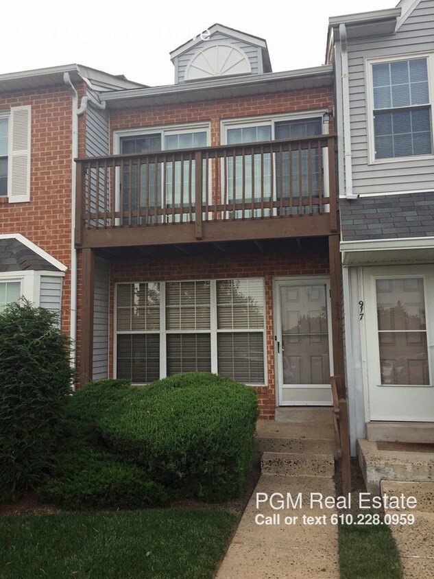 Primary Photo - 916 Northridge Dr