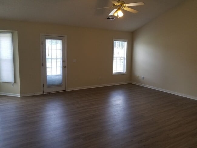 Building Photo - 3 BR/2BA | Newly Renovated Single Family Home | Large yard | In Benson NC !