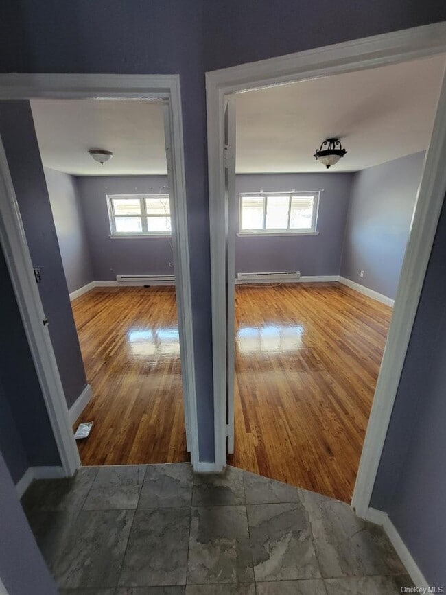 Building Photo - 449 Bolton Ave