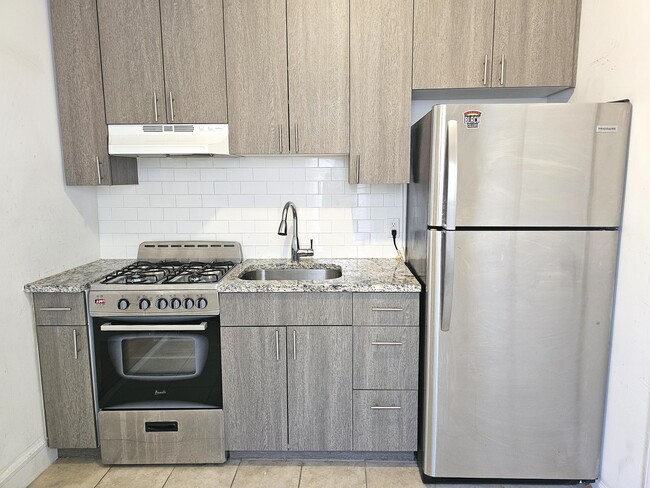Kitchen (View 1) - 270 E Prospect Ave
