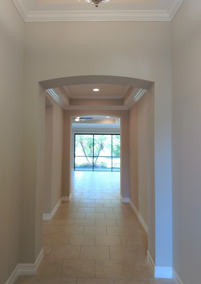 Foto del edificio - Unfurnished Annual Rental - Lovely 3 Bedroom Home in Calusa Park. Nicely upgraded and Pet Friendly
