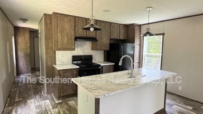 Building Photo - 1418 Co Rd 700