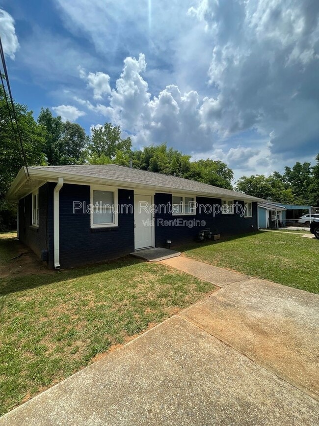 Building Photo - 2321 Perkerson Mill Rd SW