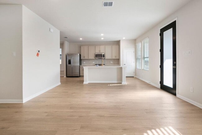 Building Photo - 116 Barret Dr