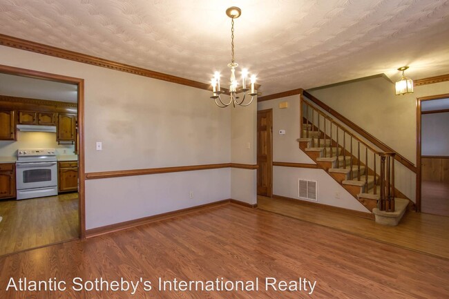 Building Photo - 4 br, 2.5 bath House - 4813 Boxford Road
