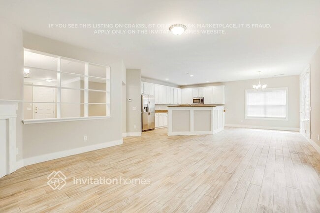 Foto del edificio - 2771 Groovers Lake Point