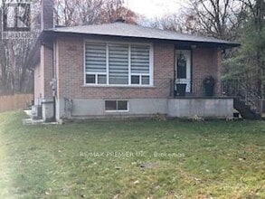 Building Photo - 639 Pinegrove Ave