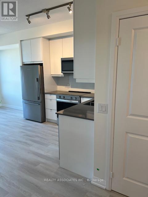 Photo du bâtiment - 3270 Sheppard Ave E