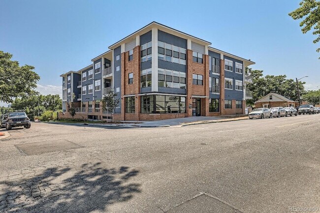 Building Photo - 4900 W 29th Ave