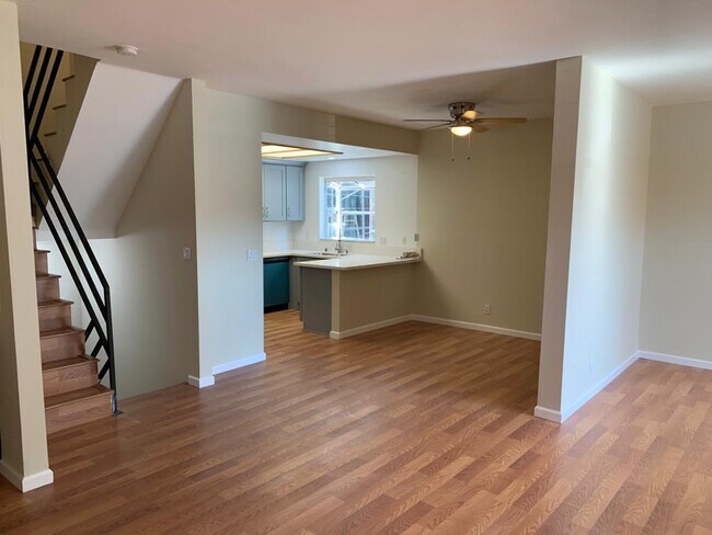Foto del edificio - 14948 Moorpark St