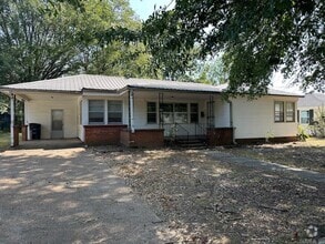 Building Photo - 104 N Olive St
