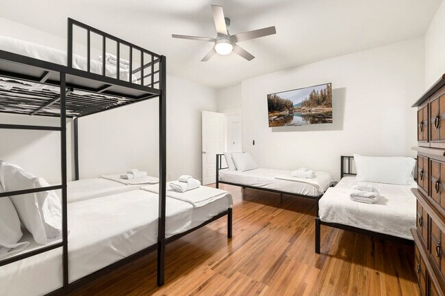 Foto del edificio - 9196 N Park Rd
