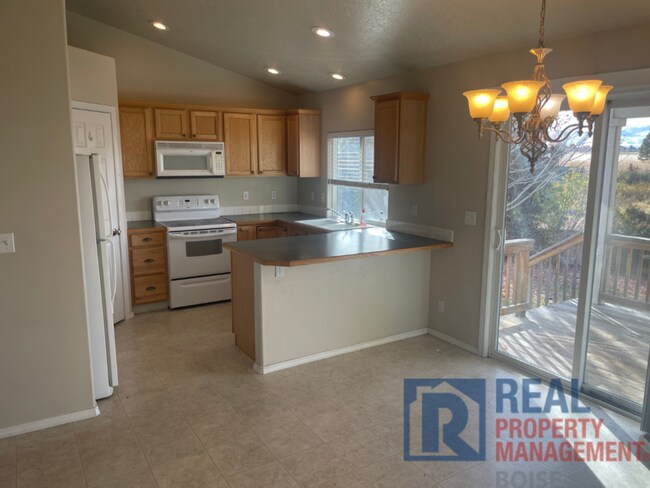 Foto del edificio - Traditional Two Story In SW Boise!