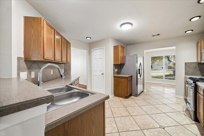 Foto del edificio - 5035 Redwing Brook Trail