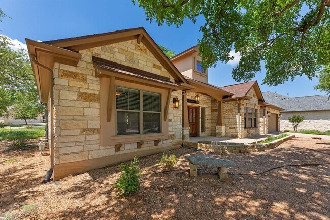 Building Photo - 1001 Fort Davis St