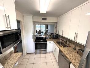Building Photo - 4832 Esedra Ct