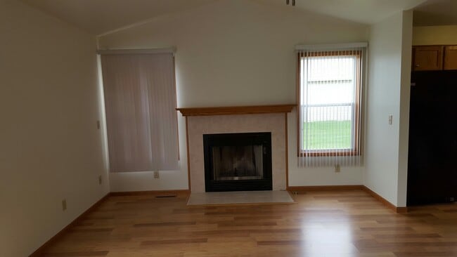 Building Photo - 703B Burgess Dr