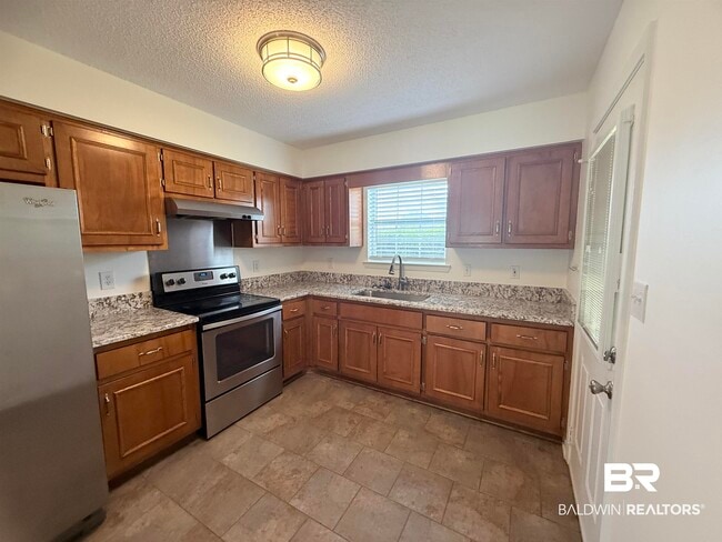 Building Photo - 105 Northgate Dr W