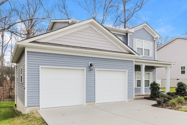 Building Photo - 2220 Moose Rd