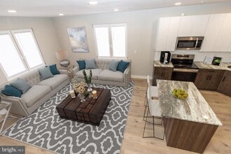 Building Photo - 2417 N Hancock St