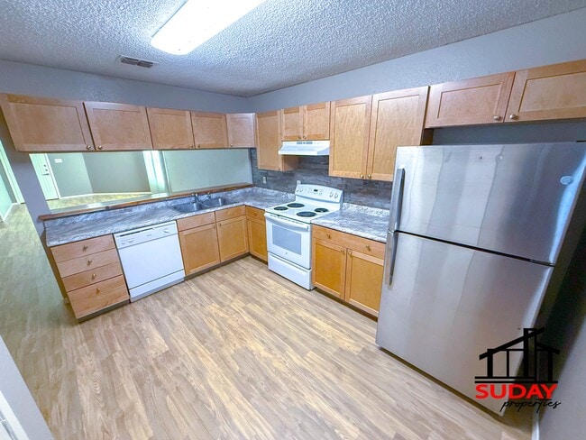 Foto del edificio - 209-209 Fletcher Dr