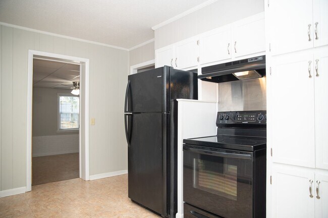 Foto del edificio - 3 bedroom/ 2 bathroom rental in Cullman City limits