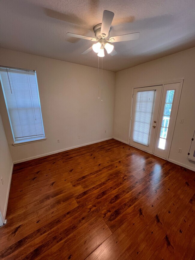 Photo - 2049 Tizewell Cir Townhome