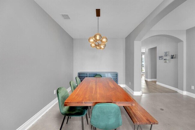 Building Photo - 16604 Christina Garza Dr