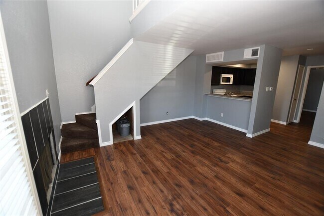 Foto del edificio - 9819 Walnut St