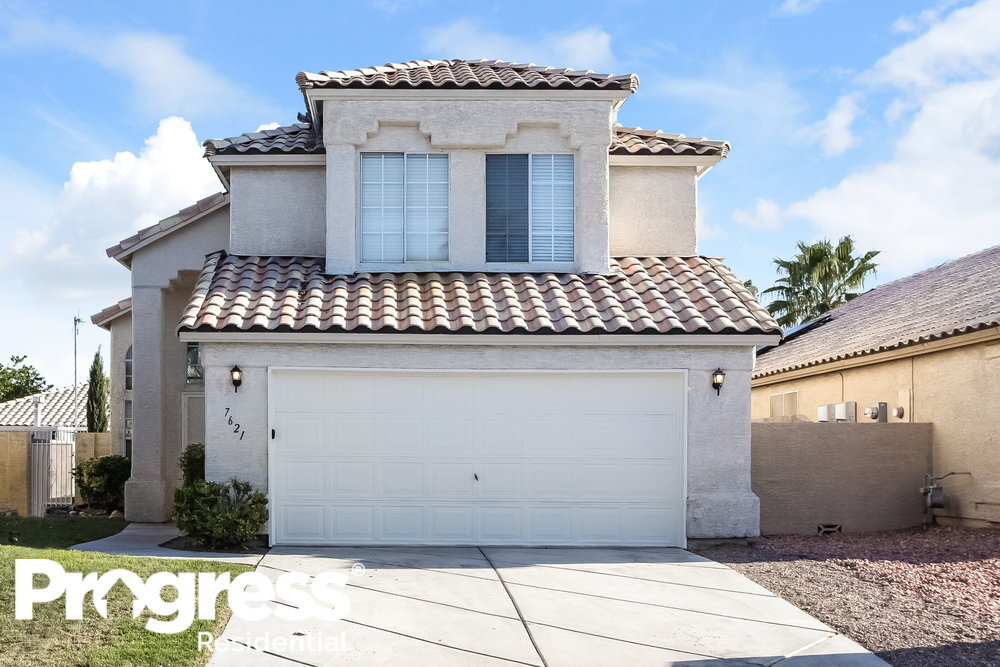 Primary Photo - 7621 Desert Breeze Ave