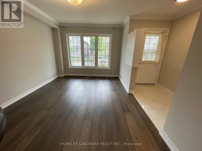 Building Photo - 39 Hartmoor St