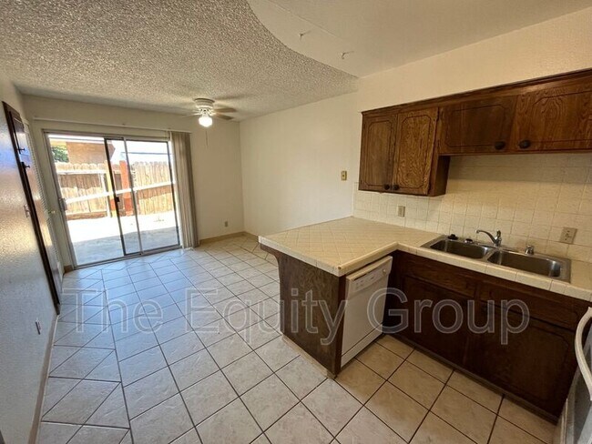 Foto del edificio - 1875 Emma Lee Ln