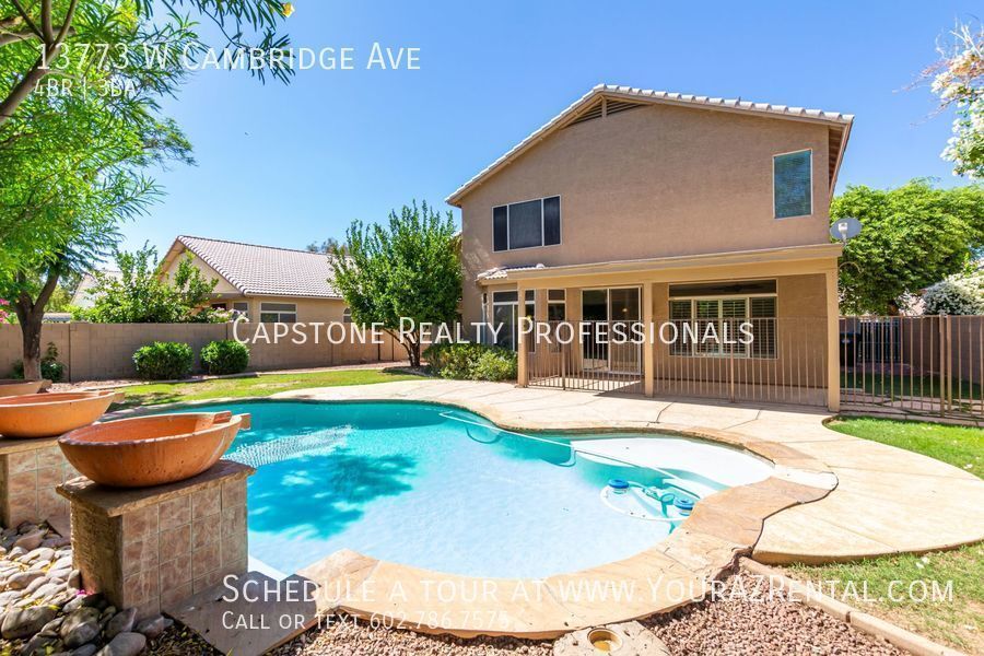 Foto principal - This beautiful 4 Bedroom 2.5 Bath is sure ...