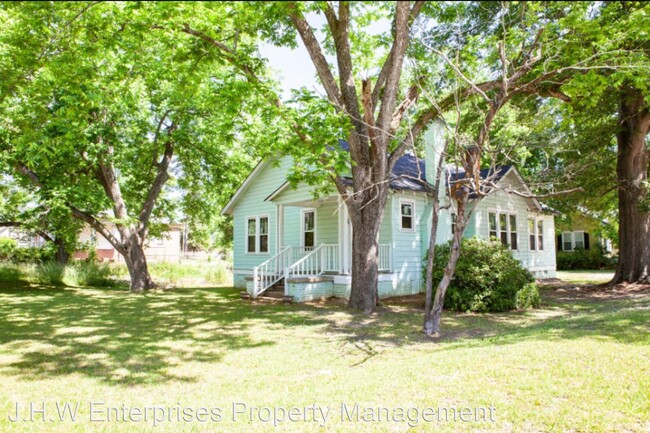 Building Photo - 4 br, 2 bath House - 1004 boulevard Street