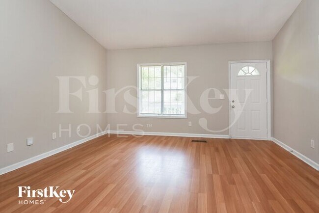 Building Photo - 660 Cranberry Trail