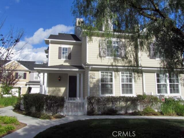 Building Photo - 46 Strawflower St
