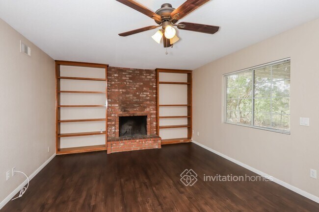 Foto del edificio - 2041 Valley Rd