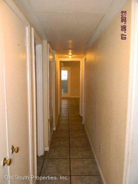 Building Photo - 4 br, 2 bath House - 103 E Adkinson Dr