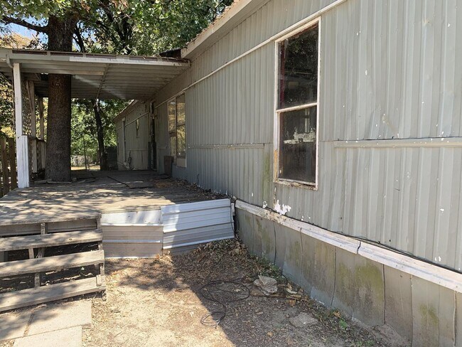 Building Photo - Owner Finance Opportunity Mabank, Texas!