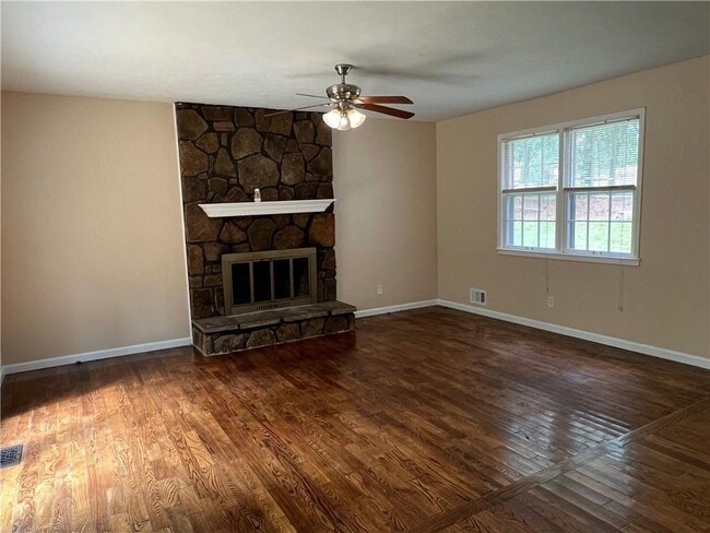 Foto del edificio - 3456 Davis Rd