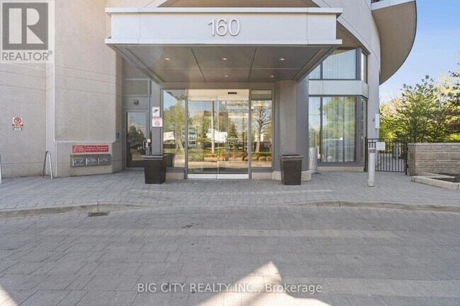 Photo du bâtiment - 160-P160 Vanderhoof Ave