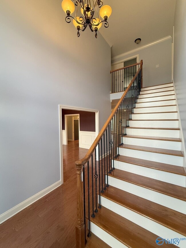 Building Photo - 118 Crystal Lake Dr