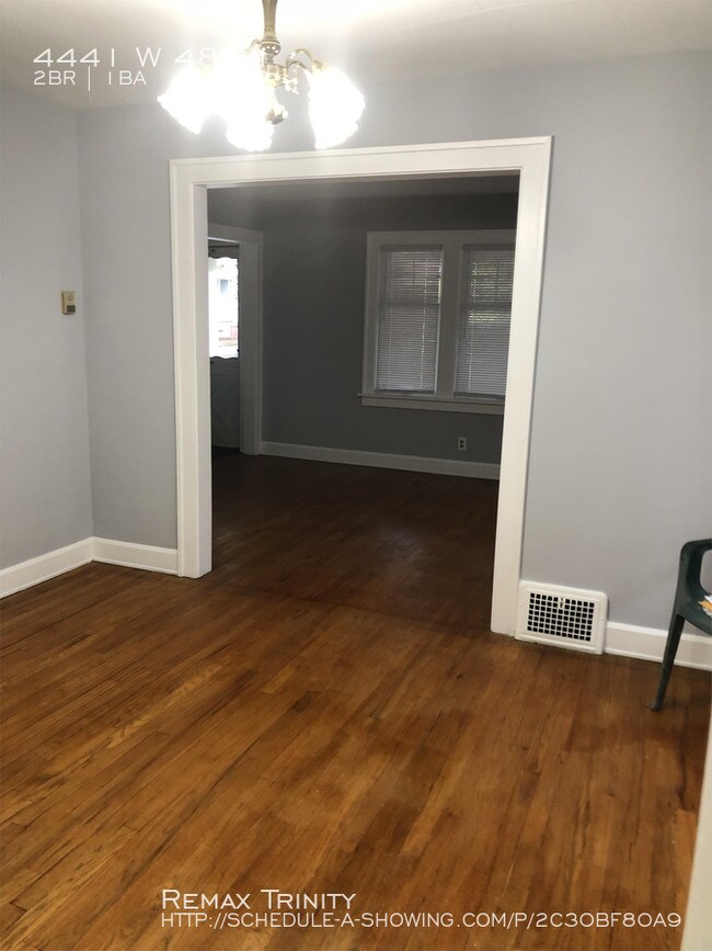 Building Photo - 4441 W 48th St