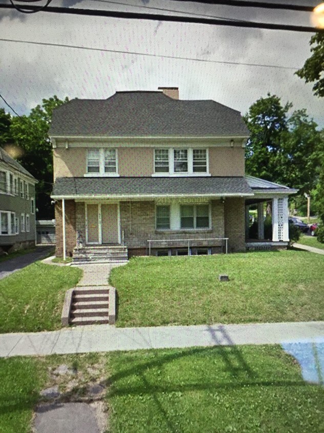 Foto principal - 423 Euclid Ave